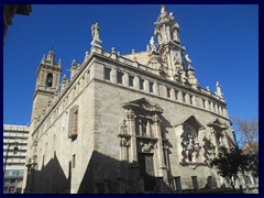 Iglesia de los Santos Juanes (St John's Church) from Place del Mercat